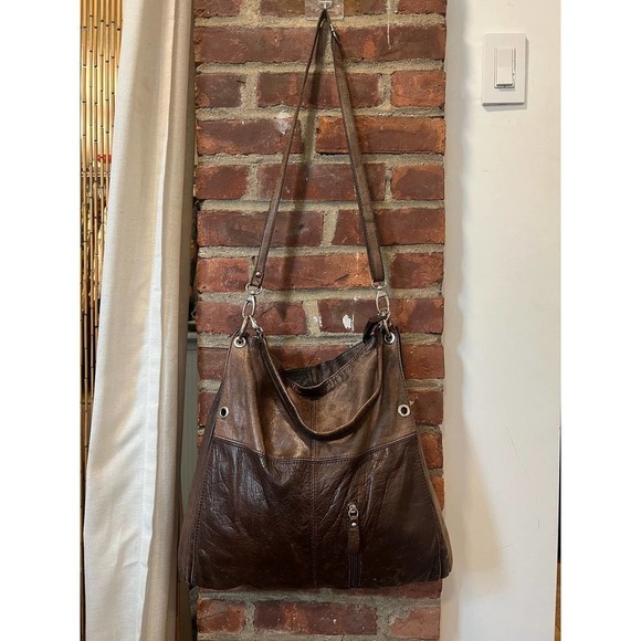 Italian Large Leather Shoulder Bag - Picture 3 of 15